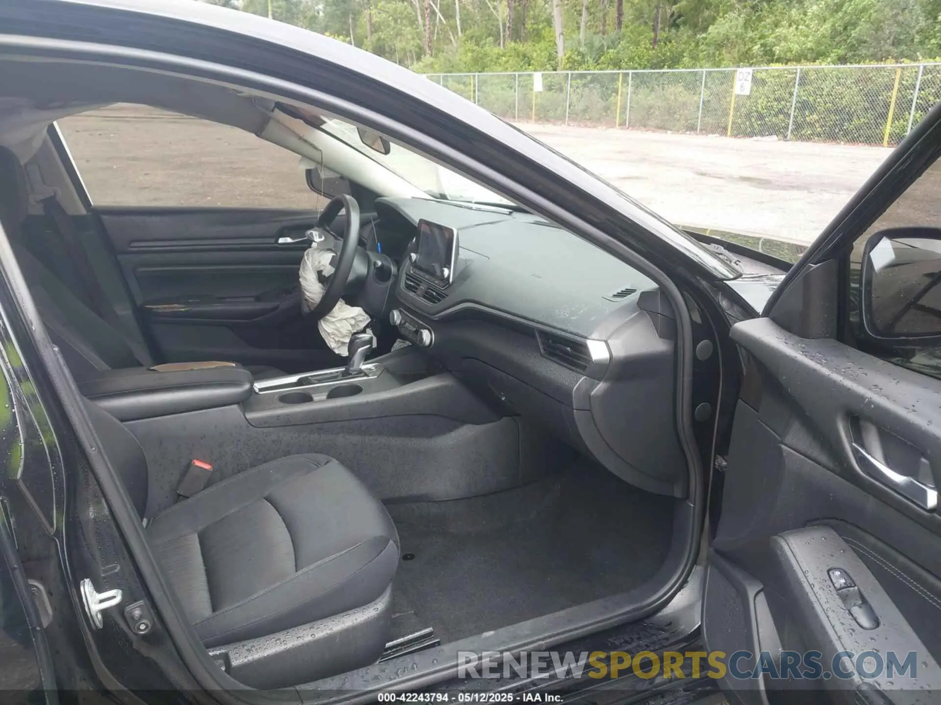 5 Photograph of a damaged car 1N4BL4BV7KC136407 NISSAN ALTIMA 2019