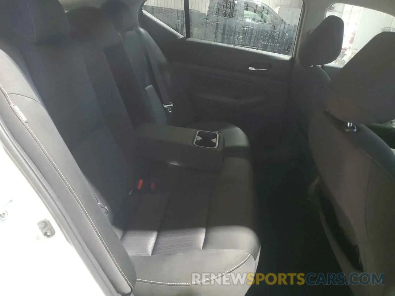 10 Photograph of a damaged car 1N4BL4BV7KC190337 NISSAN ALTIMA 2019