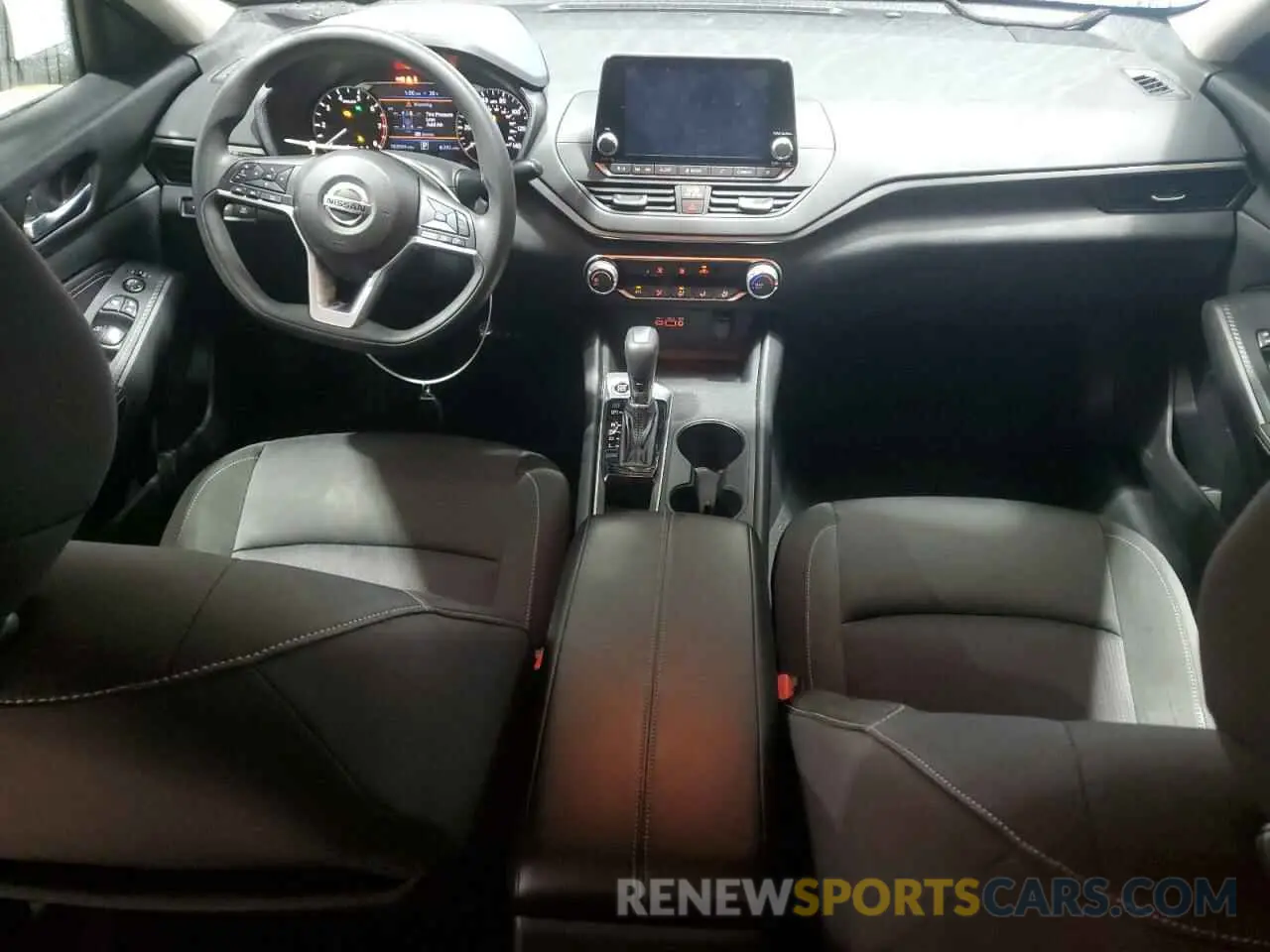8 Photograph of a damaged car 1N4BL4BV7KC190337 NISSAN ALTIMA 2019