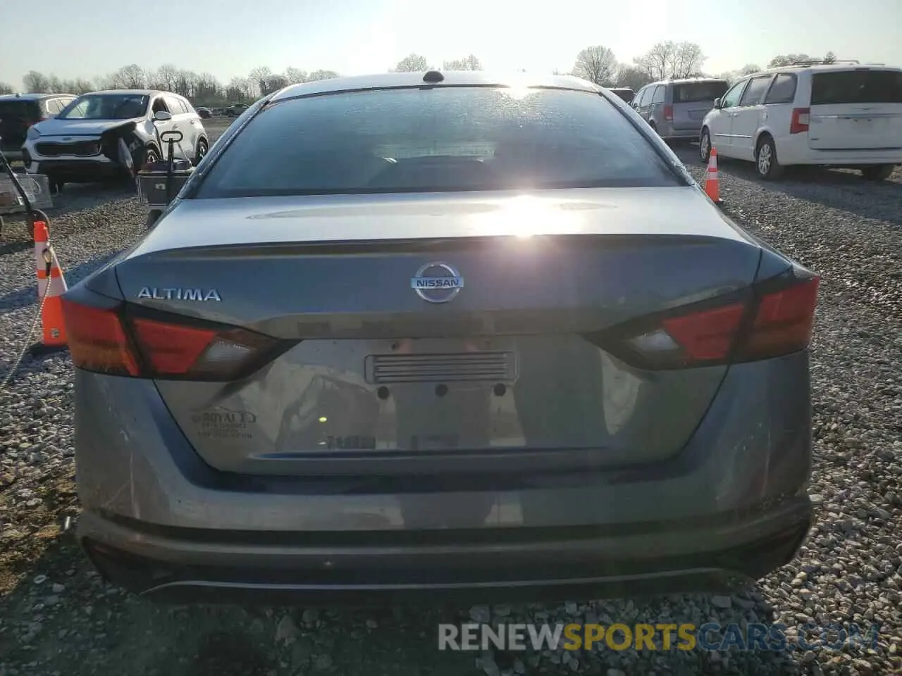 6 Photograph of a damaged car 1N4BL4BV7KC198762 NISSAN ALTIMA 2019