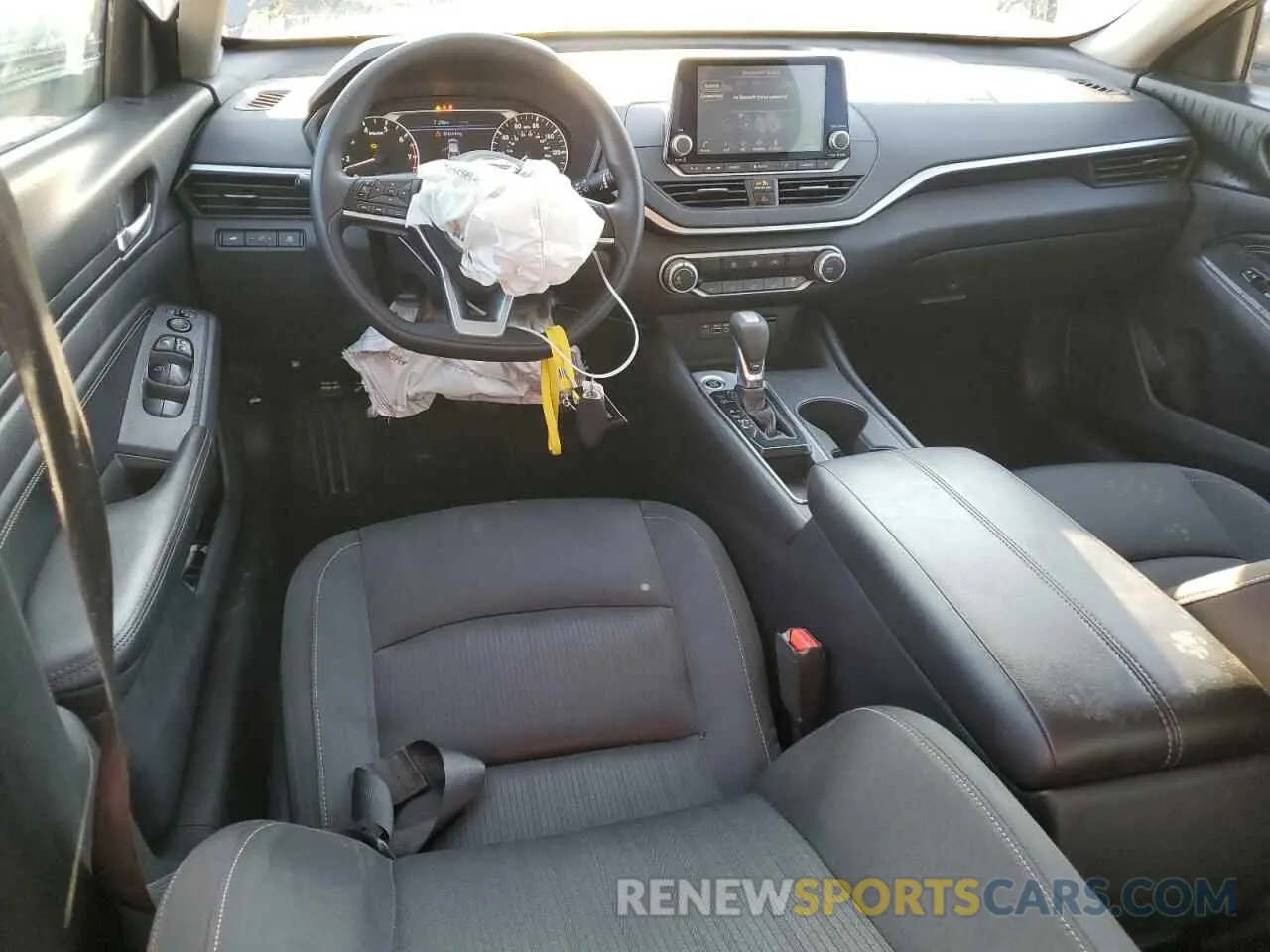 8 Photograph of a damaged car 1N4BL4BV7KC198762 NISSAN ALTIMA 2019