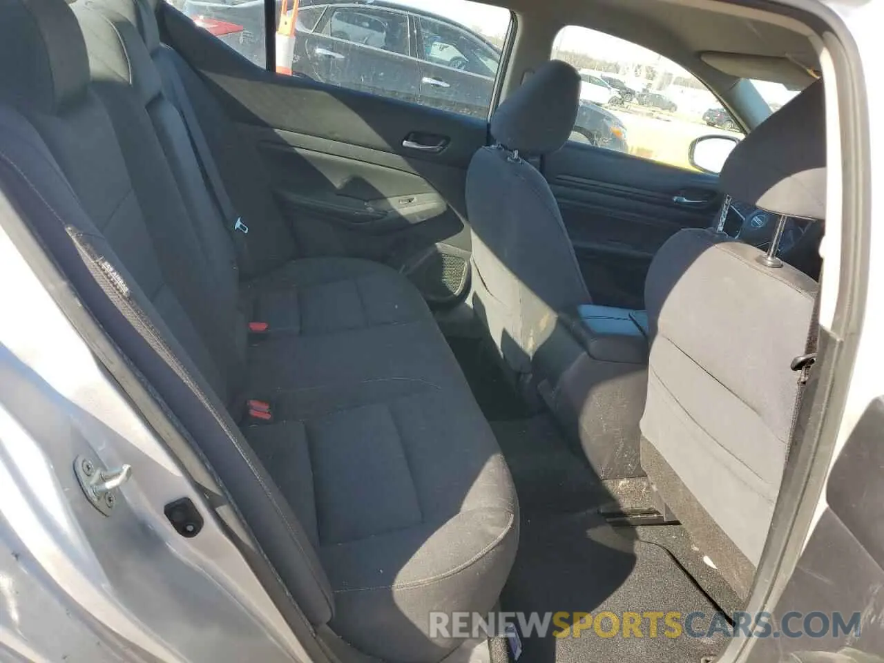 10 Photograph of a damaged car 1N4BL4BV7KC208187 NISSAN ALTIMA 2019