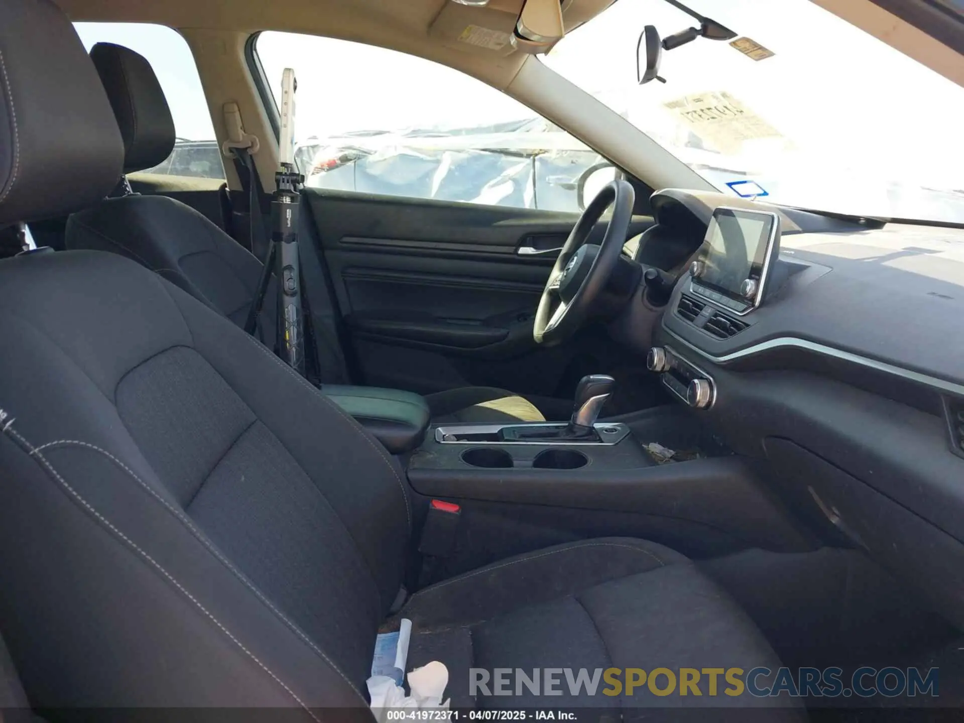 5 Photograph of a damaged car 1N4BL4BV7KC227029 NISSAN ALTIMA 2019