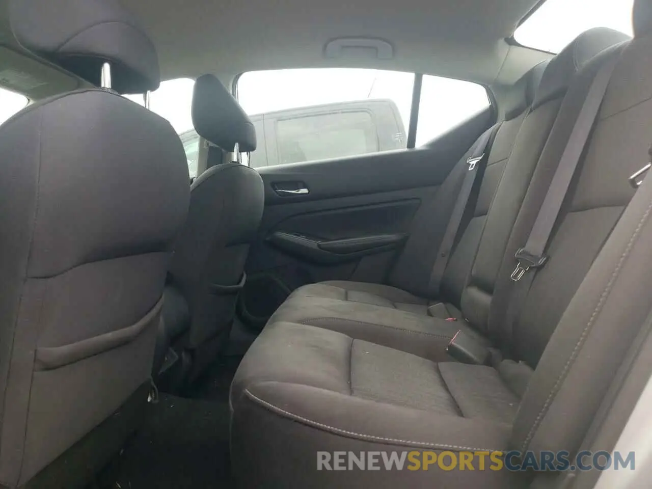 10 Photograph of a damaged car 1N4BL4BV7KC230609 NISSAN ALTIMA 2019