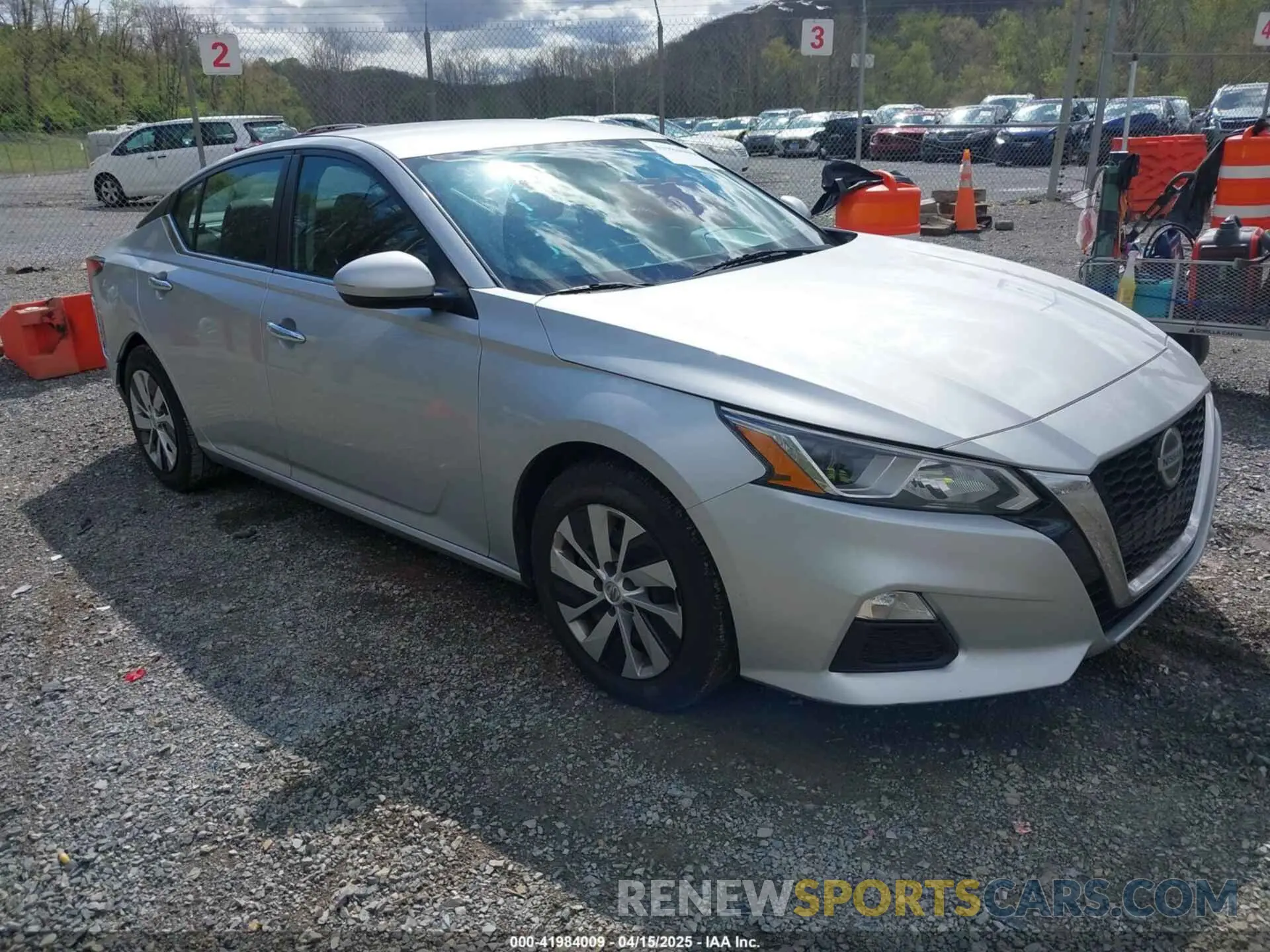 1 Photograph of a damaged car 1N4BL4BV7KC237320 NISSAN ALTIMA 2019