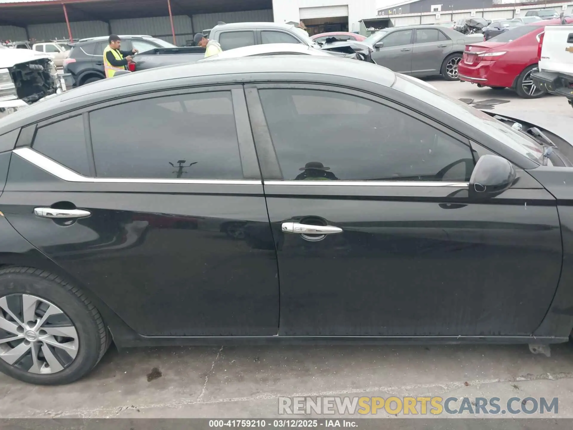 14 Photograph of a damaged car 1N4BL4BV7KC240797 NISSAN ALTIMA 2019