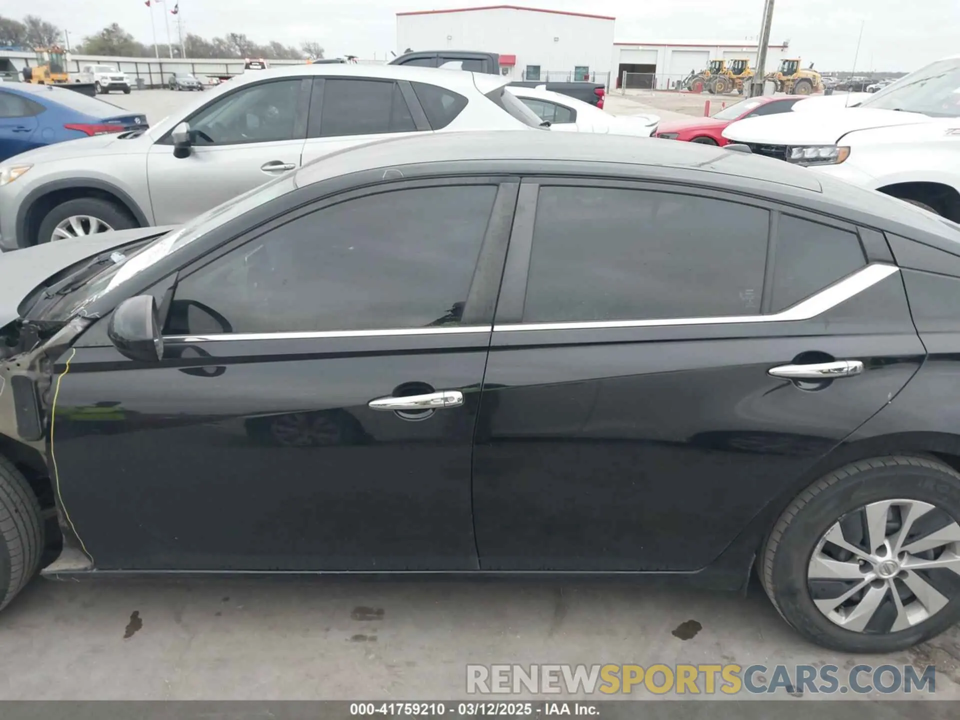 15 Photograph of a damaged car 1N4BL4BV7KC240797 NISSAN ALTIMA 2019