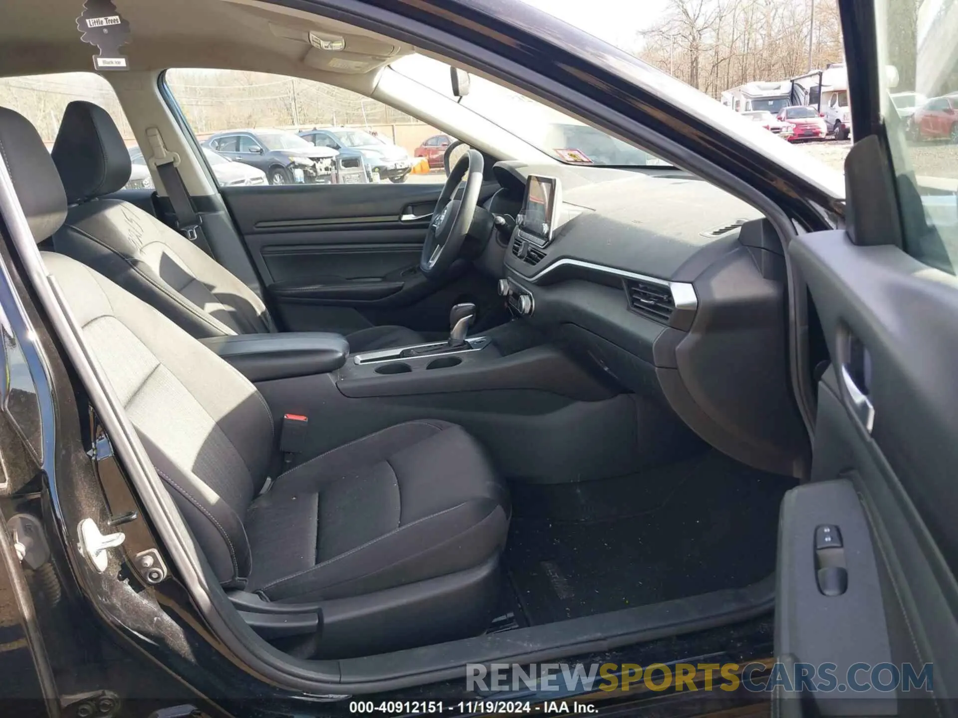 5 Photograph of a damaged car 1N4BL4BV7KC243666 NISSAN ALTIMA 2019