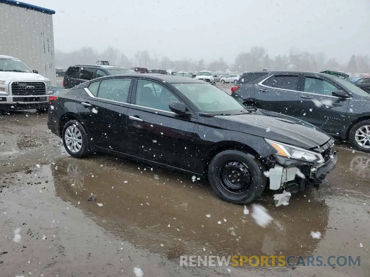4 Photograph of a damaged car 1N4BL4BV7KC244221 NISSAN ALTIMA 2019