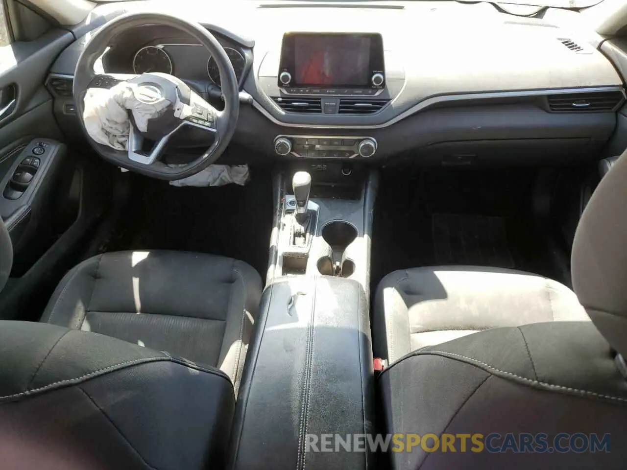 8 Photograph of a damaged car 1N4BL4BV7KN313509 NISSAN ALTIMA 2019