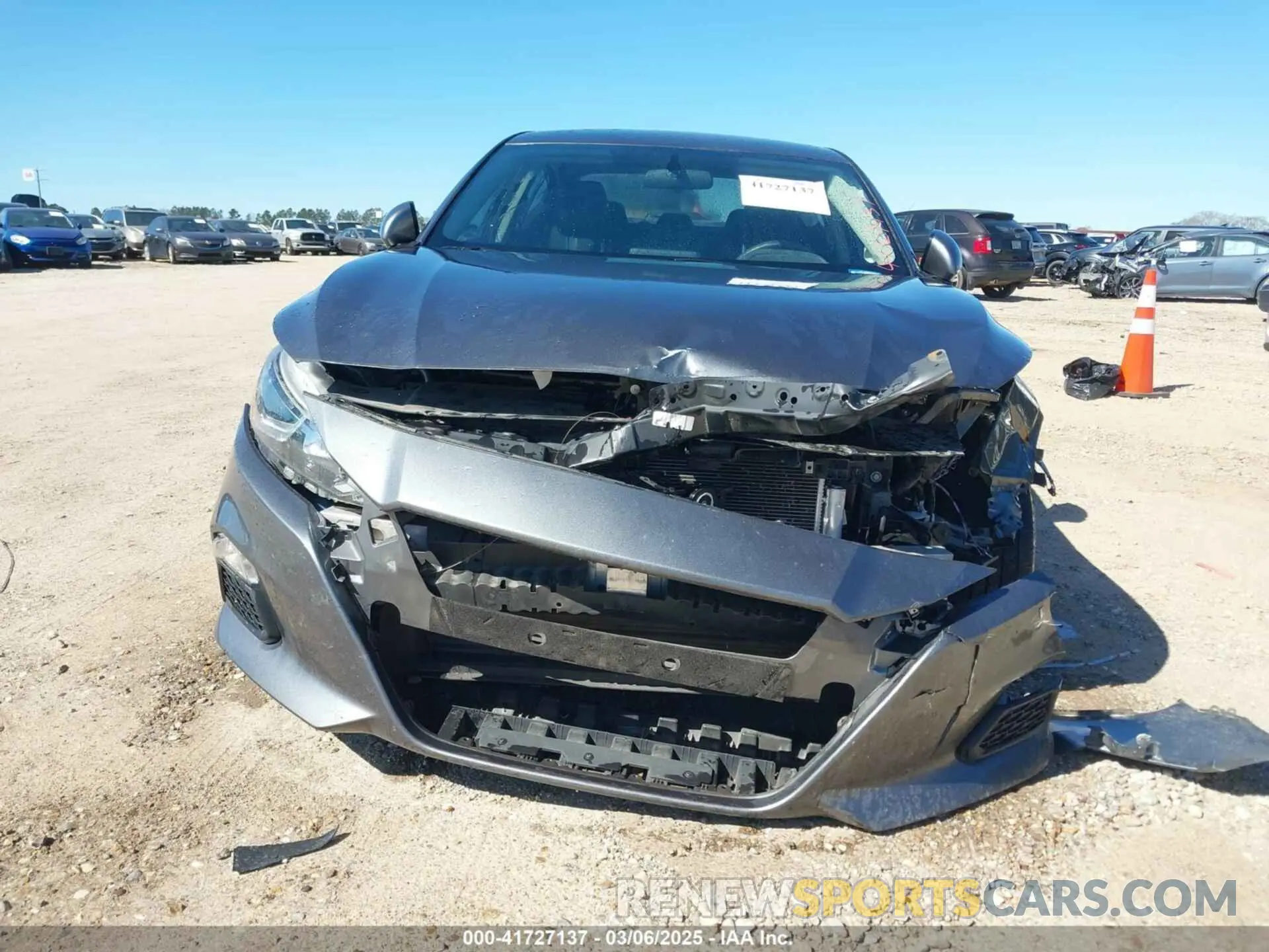 13 Photograph of a damaged car 1N4BL4BV7KN316295 NISSAN ALTIMA 2019