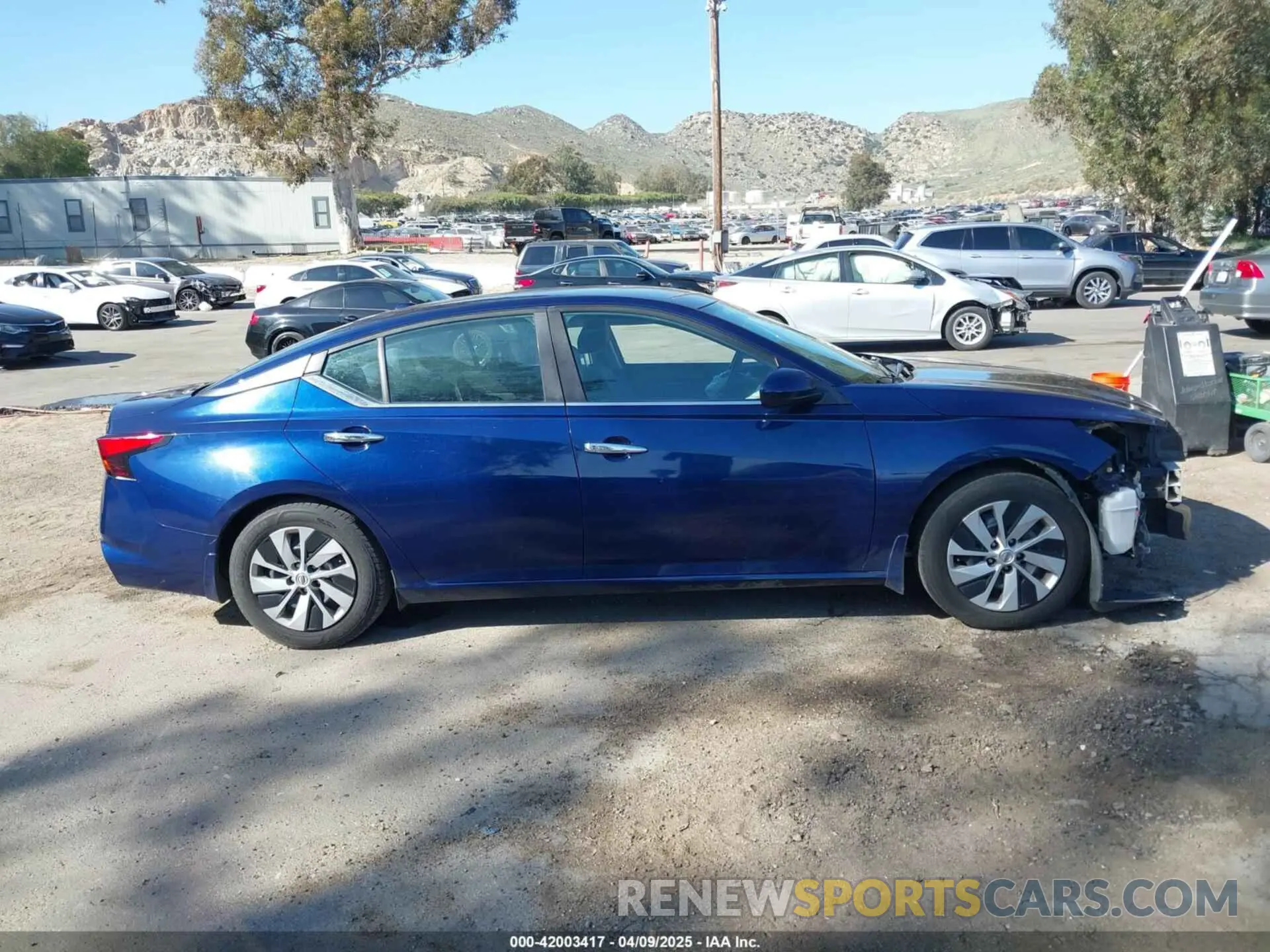 13 Photograph of a damaged car 1N4BL4BV7KN322923 NISSAN ALTIMA 2019