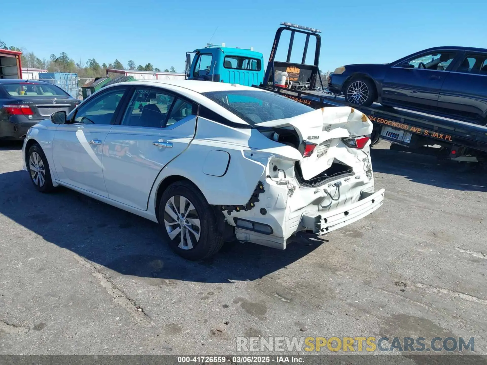 3 Photograph of a damaged car 1N4BL4BV8KC102217 NISSAN ALTIMA 2019
