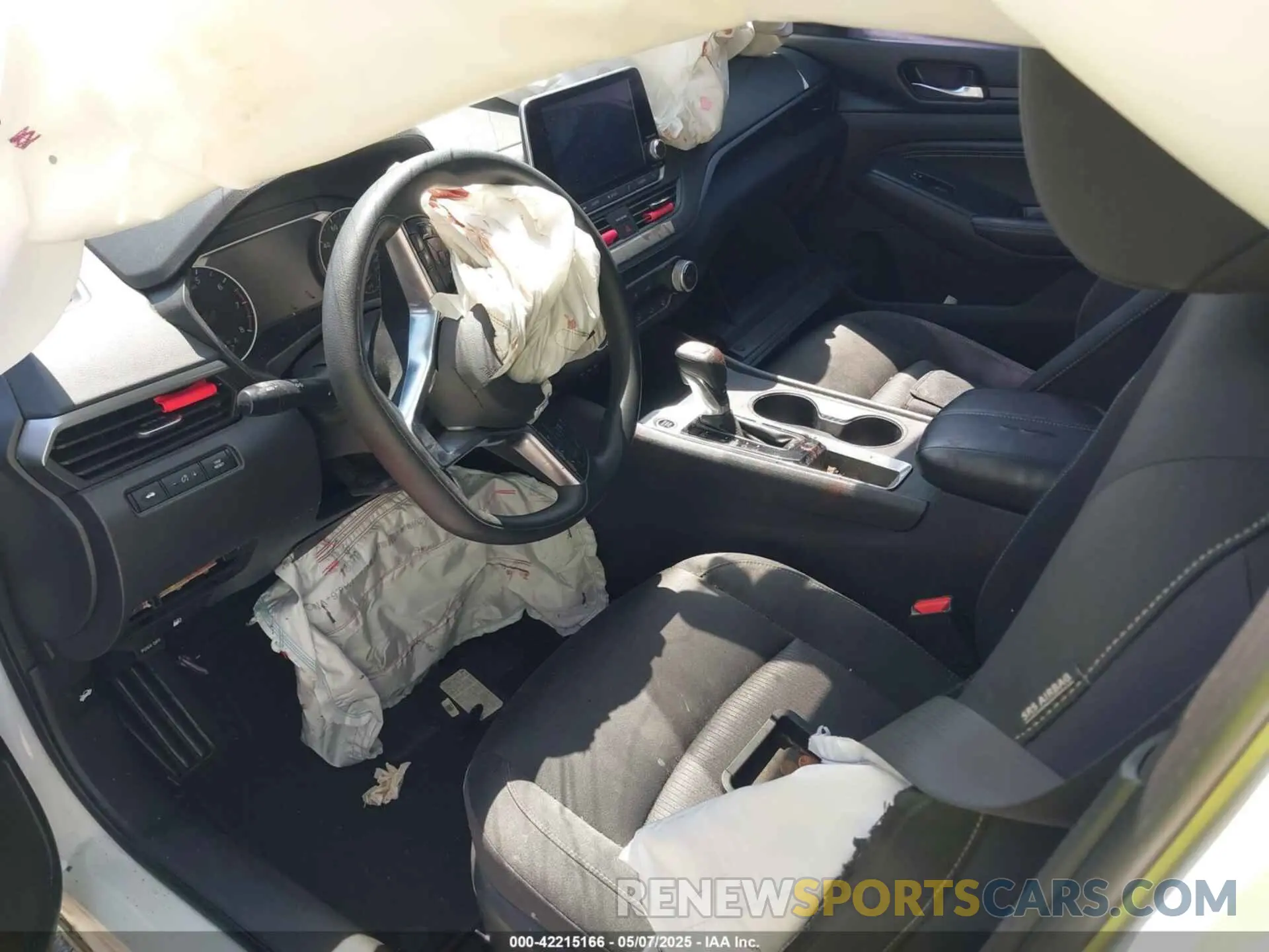 5 Photograph of a damaged car 1N4BL4BV8KC122421 NISSAN ALTIMA 2019