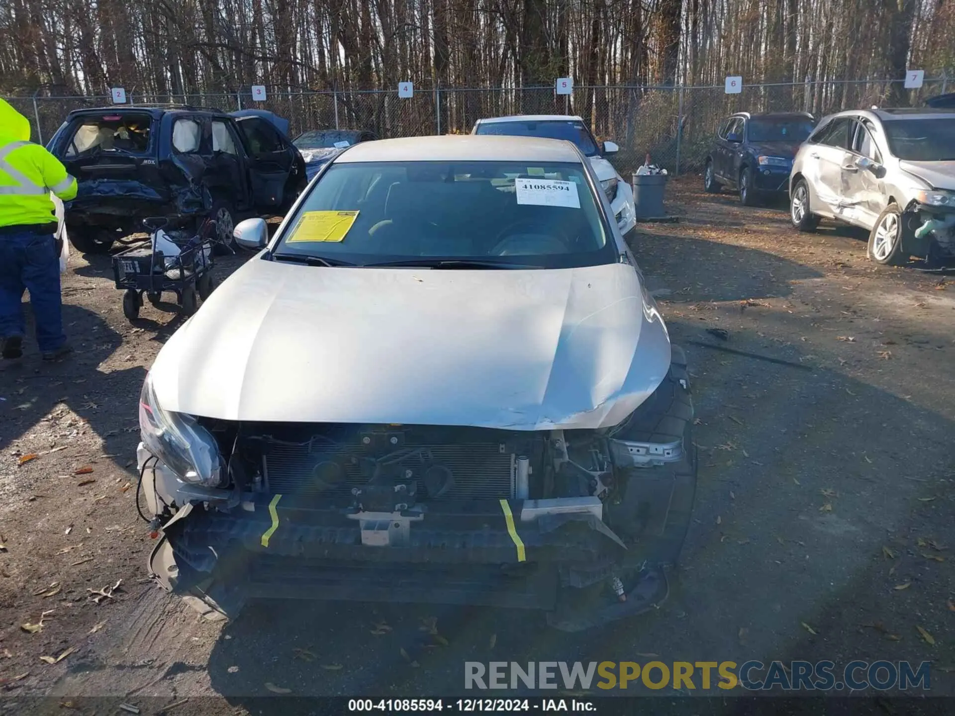 13 Photograph of a damaged car 1N4BL4BV8KC125657 NISSAN ALTIMA 2019