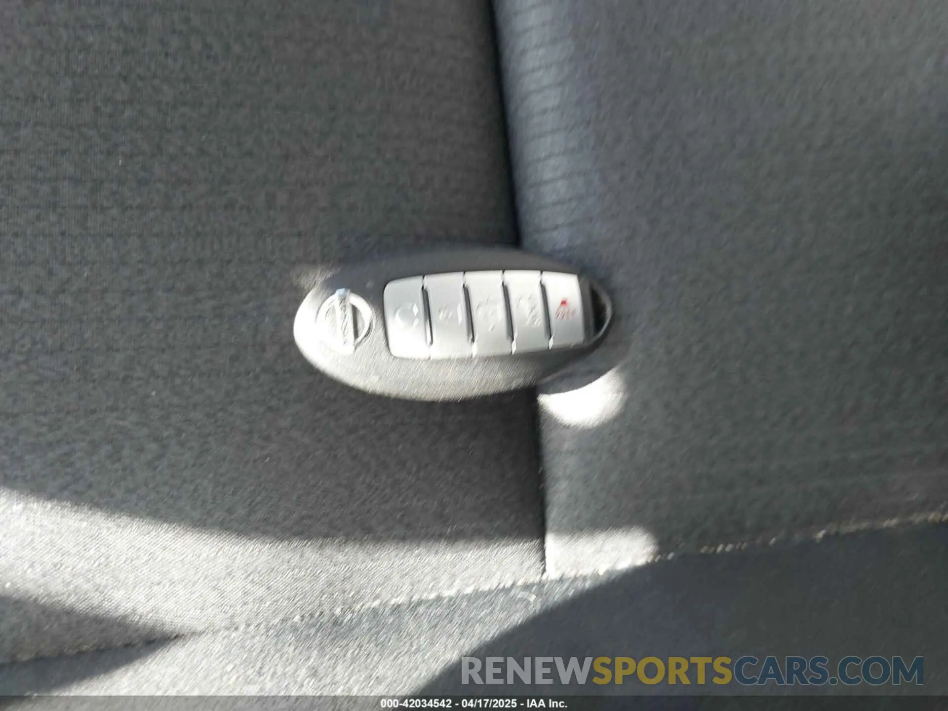 11 Photograph of a damaged car 1N4BL4BV8KC126033 NISSAN ALTIMA 2019