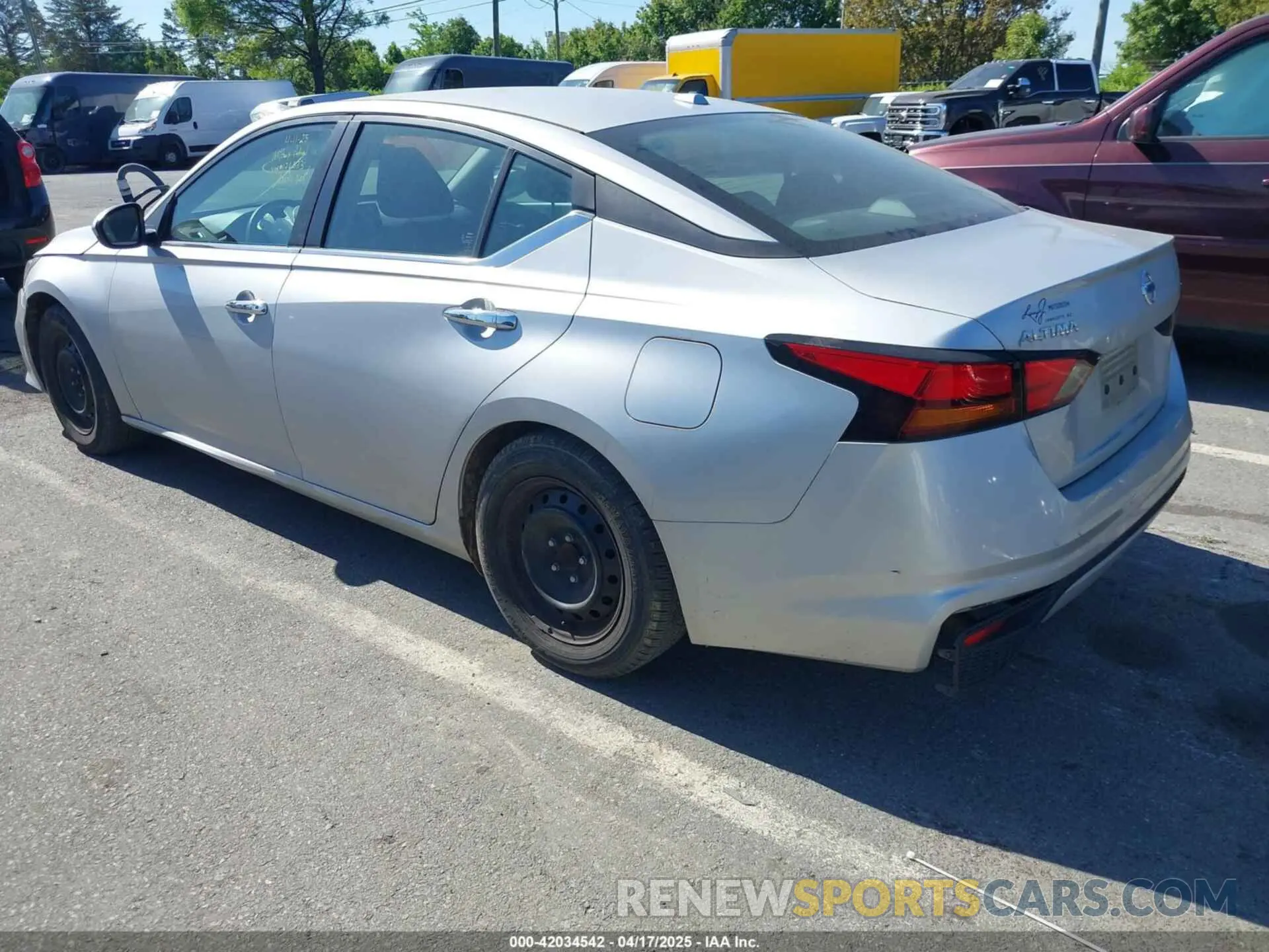 3 Photograph of a damaged car 1N4BL4BV8KC126033 NISSAN ALTIMA 2019