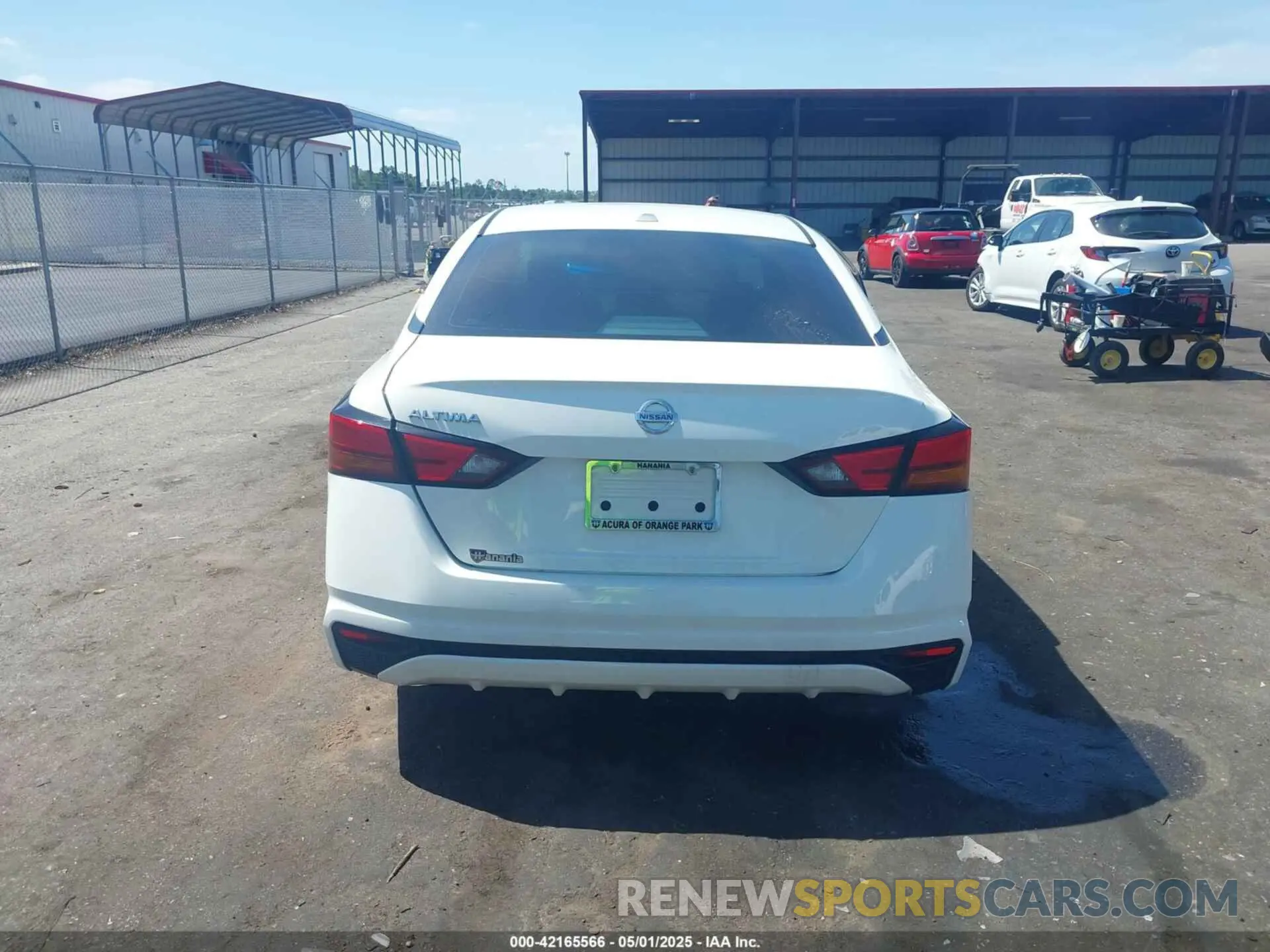 16 Photograph of a damaged car 1N4BL4BV8KC151353 NISSAN ALTIMA 2019