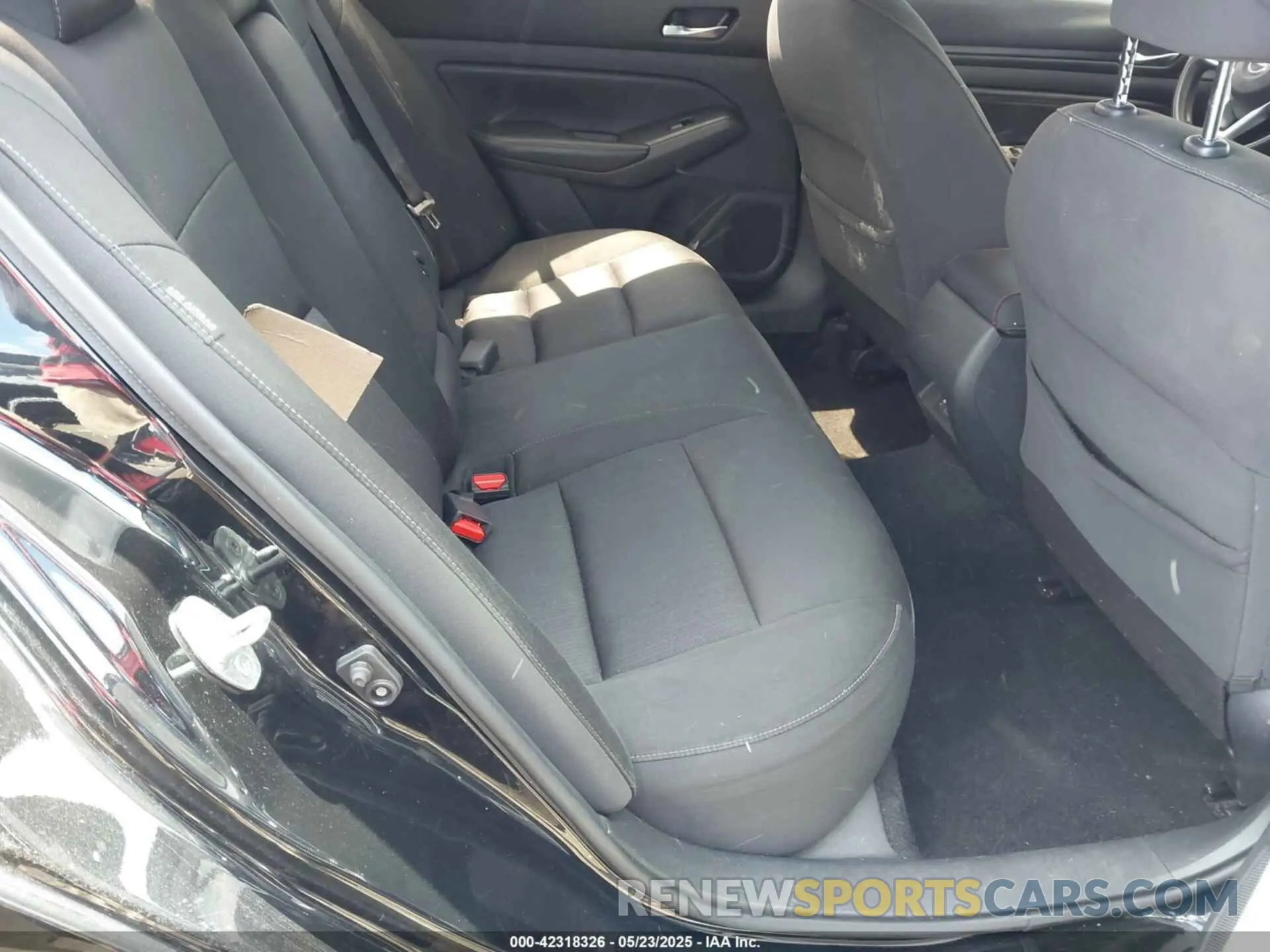 8 Photograph of a damaged car 1N4BL4BV8KC197989 NISSAN ALTIMA 2019