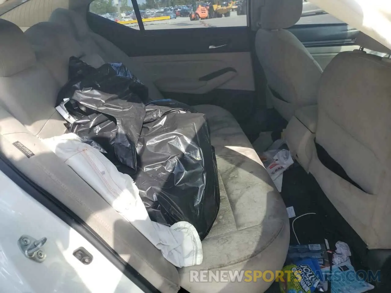 10 Photograph of a damaged car 1N4BL4BV8KC203631 NISSAN ALTIMA 2019