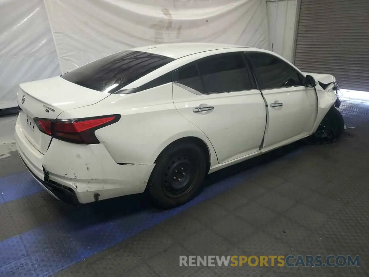 3 Photograph of a damaged car 1N4BL4BV8KC203631 NISSAN ALTIMA 2019