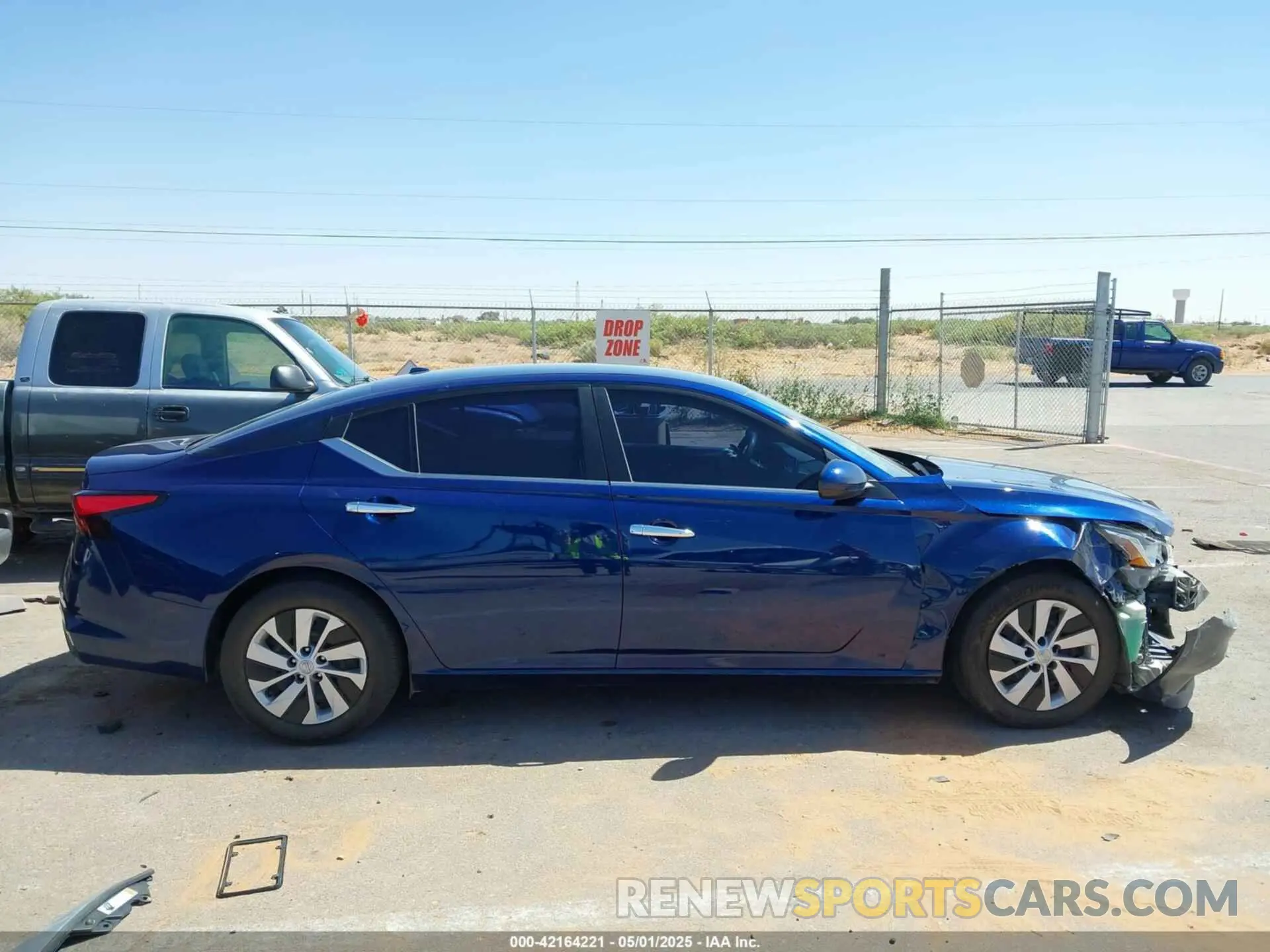 13 Photograph of a damaged car 1N4BL4BV8KC237133 NISSAN ALTIMA 2019