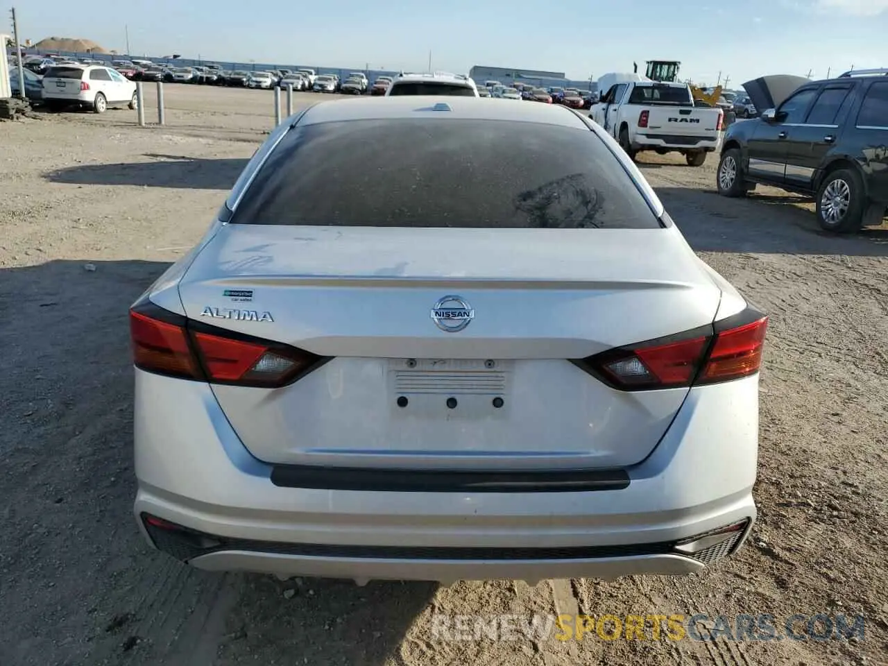 6 Photograph of a damaged car 1N4BL4BV8KC239173 NISSAN ALTIMA 2019