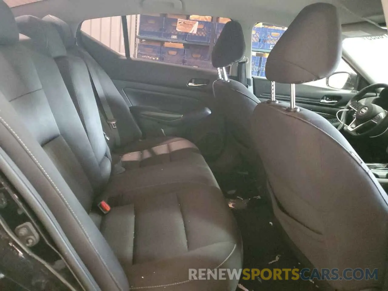 10 Photograph of a damaged car 1N4BL4BV8KC241182 NISSAN ALTIMA 2019