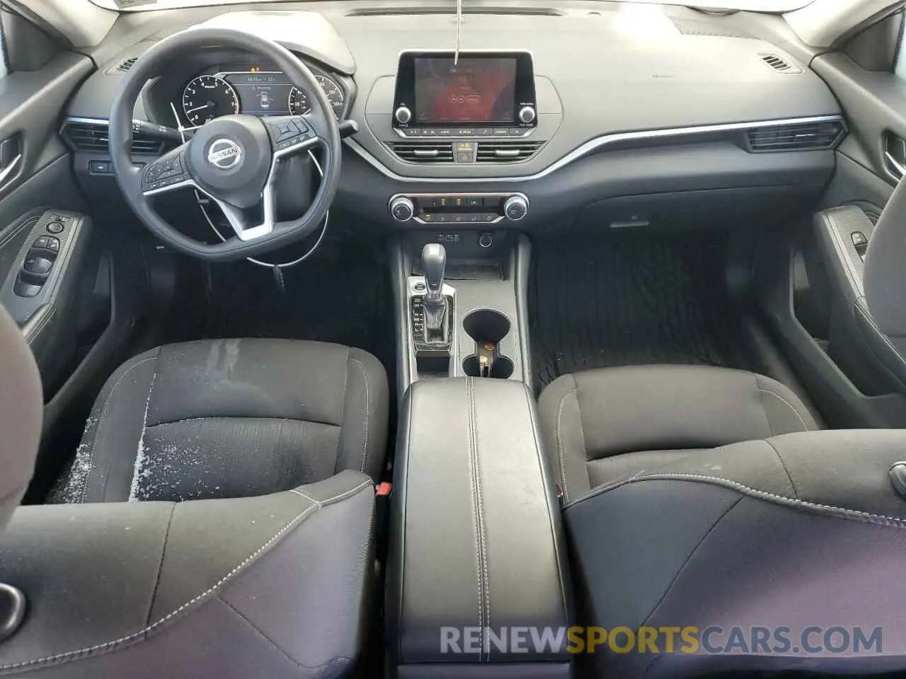 8 Photograph of a damaged car 1N4BL4BV8KC243658 NISSAN ALTIMA 2019