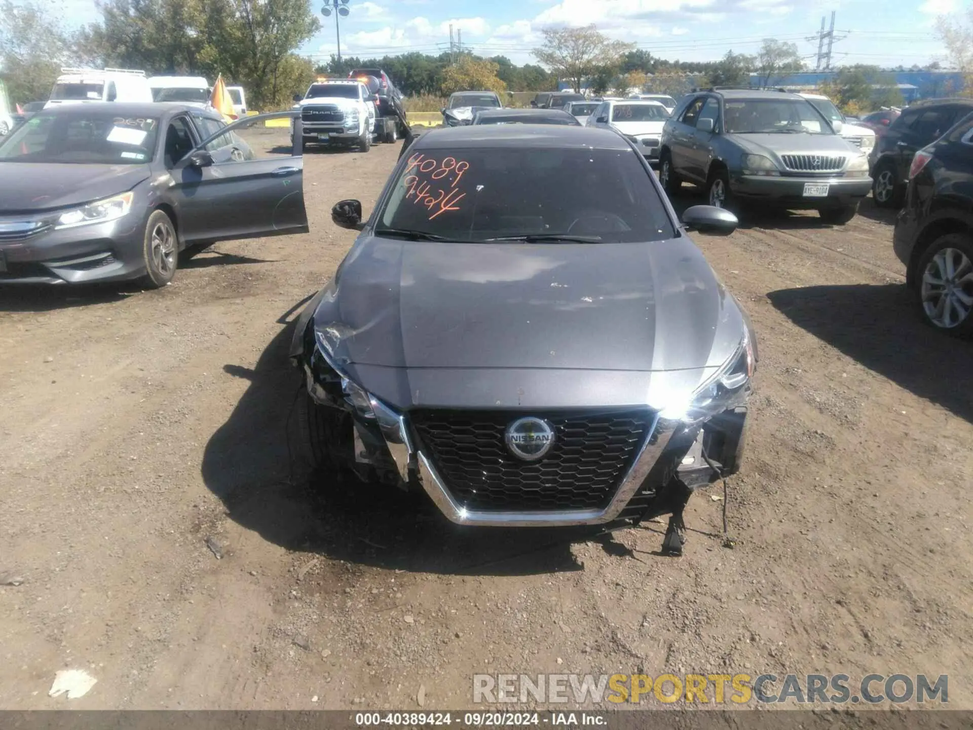 12 Photograph of a damaged car 1N4BL4BV8KN322462 NISSAN ALTIMA 2019