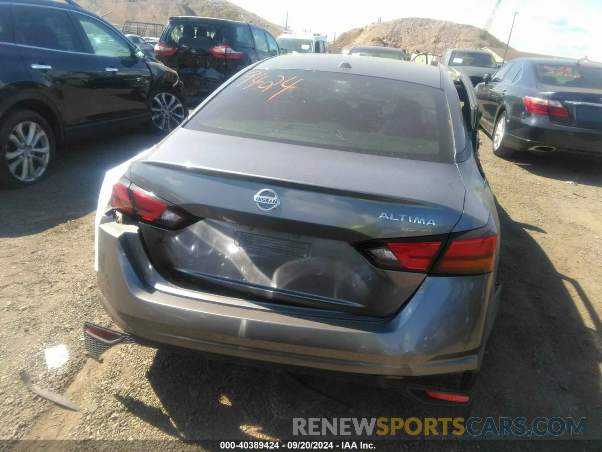 16 Photograph of a damaged car 1N4BL4BV8KN322462 NISSAN ALTIMA 2019