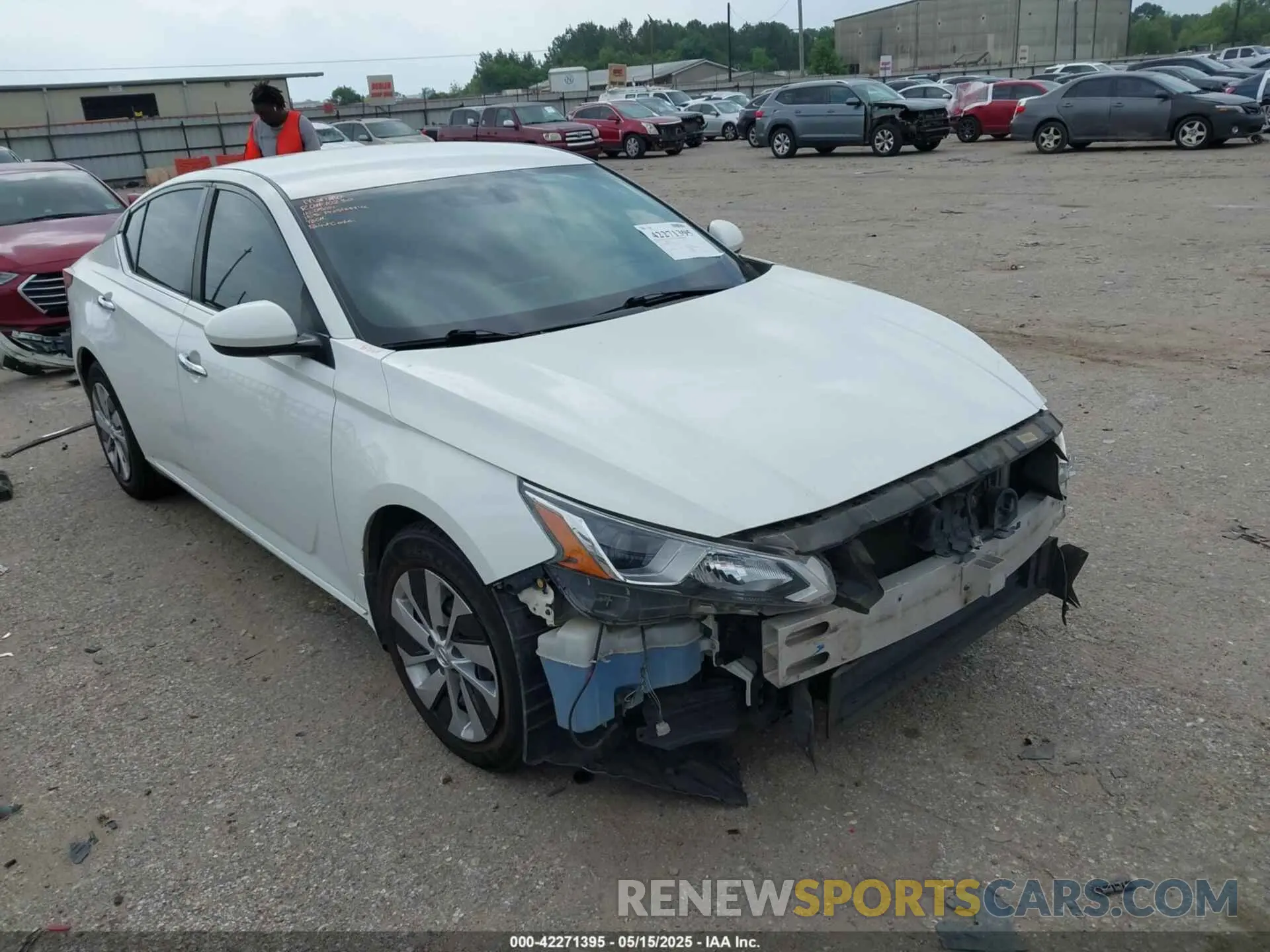 1 Photograph of a damaged car 1N4BL4BV8KN323398 NISSAN ALTIMA 2019