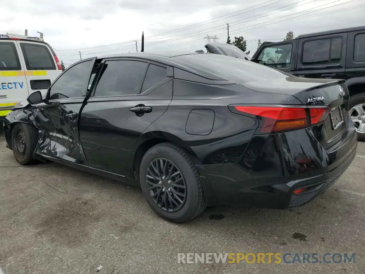2 Photograph of a damaged car 1N4BL4BV8KN324406 NISSAN ALTIMA 2019