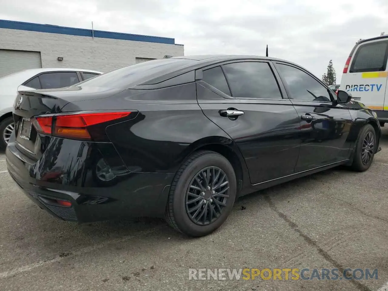 3 Photograph of a damaged car 1N4BL4BV8KN324406 NISSAN ALTIMA 2019