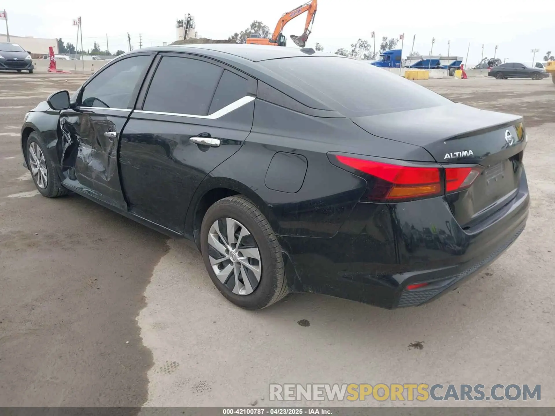 3 Photograph of a damaged car 1N4BL4BV8KN325720 NISSAN ALTIMA 2019