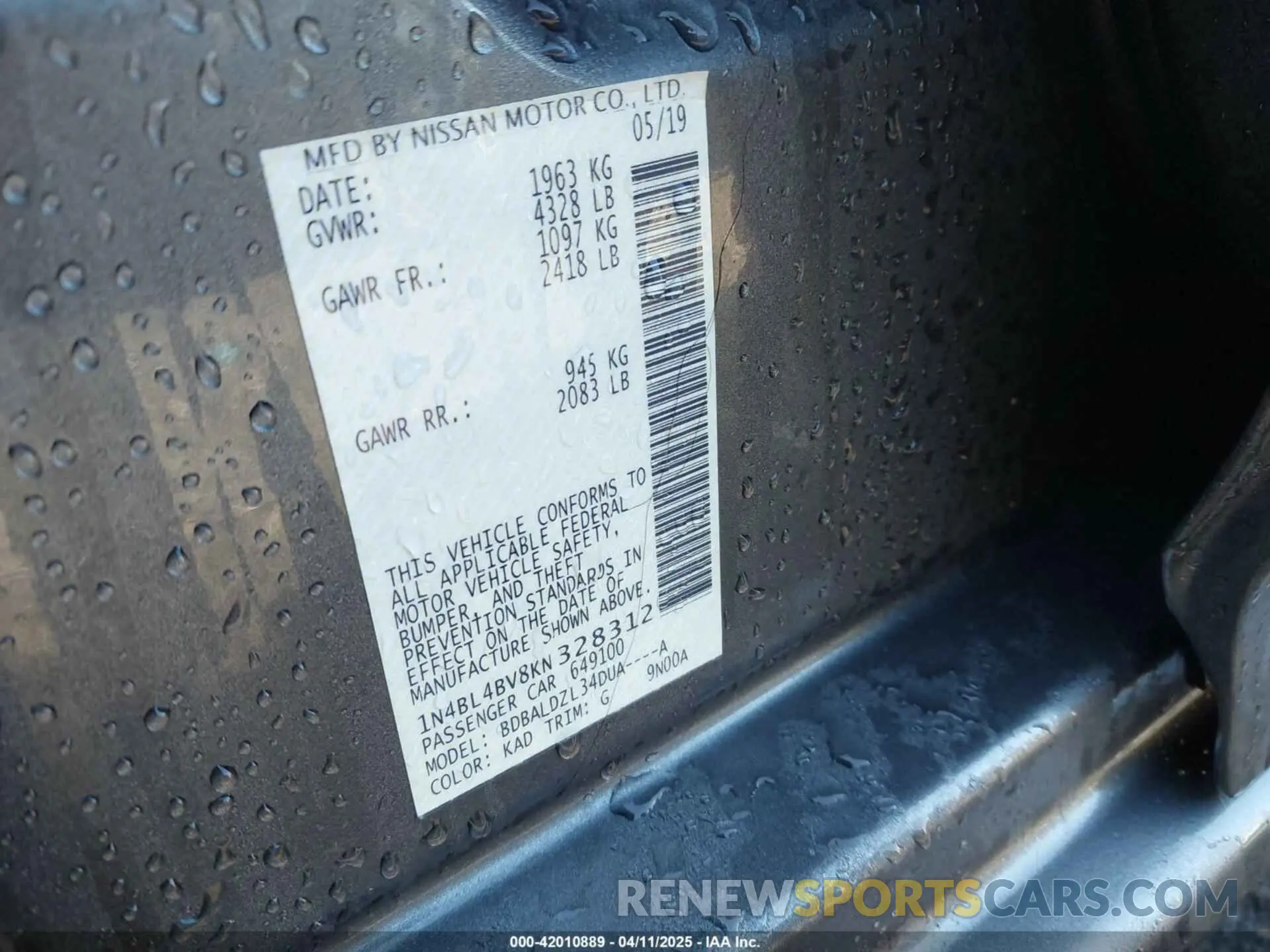 9 Photograph of a damaged car 1N4BL4BV8KN328312 NISSAN ALTIMA 2019