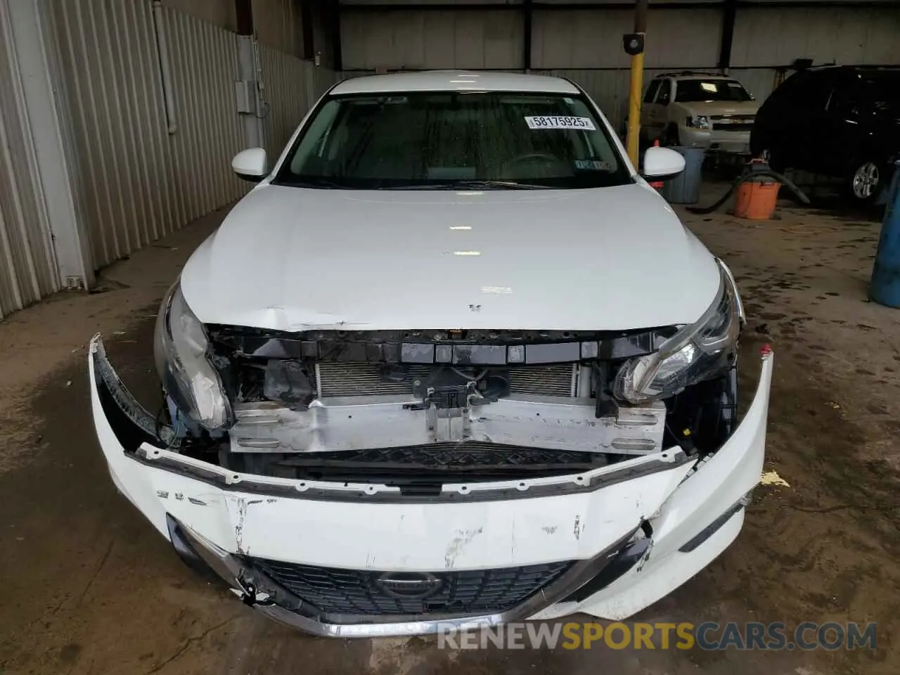 5 Photograph of a damaged car 1N4BL4BV9KC102310 NISSAN ALTIMA 2019