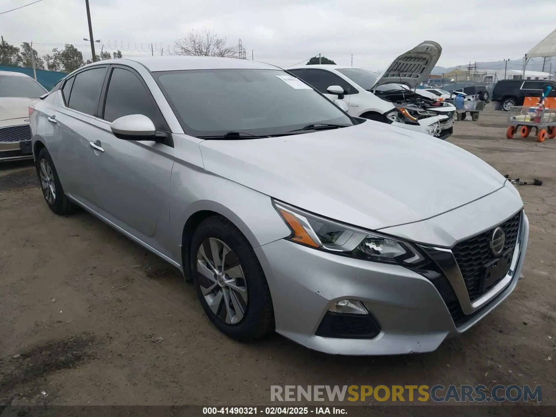 1 Photograph of a damaged car 1N4BL4BV9KC105336 NISSAN ALTIMA 2019