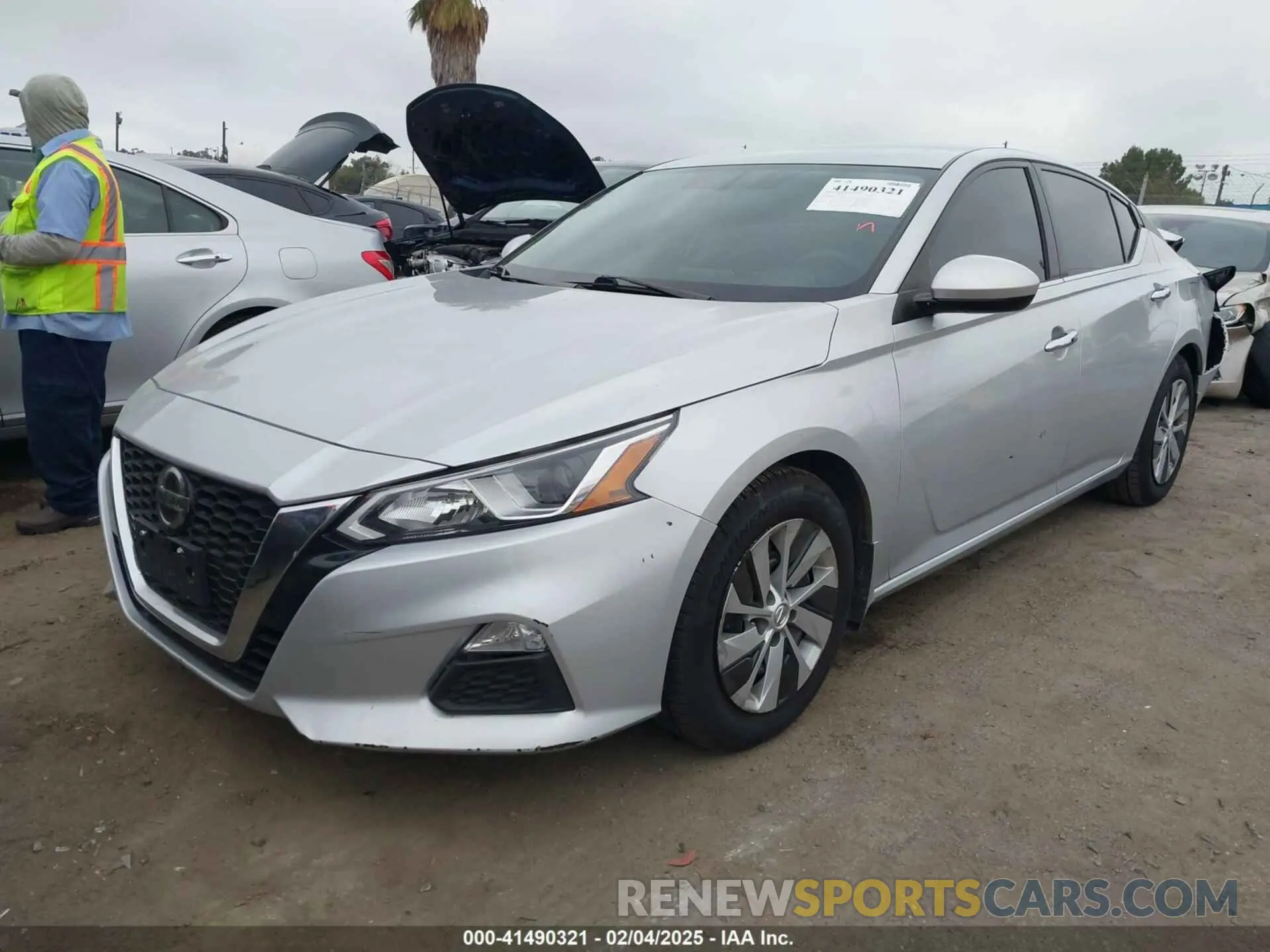 2 Photograph of a damaged car 1N4BL4BV9KC105336 NISSAN ALTIMA 2019