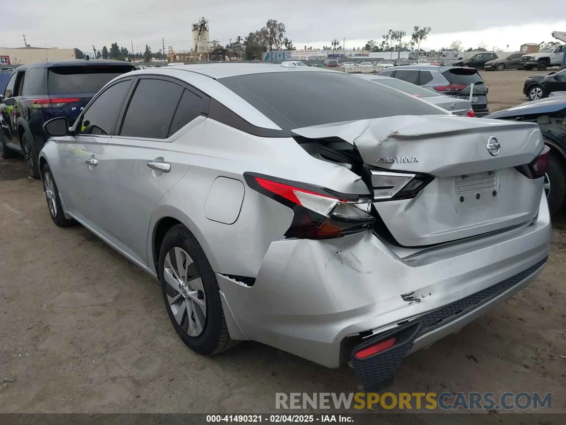 3 Photograph of a damaged car 1N4BL4BV9KC105336 NISSAN ALTIMA 2019