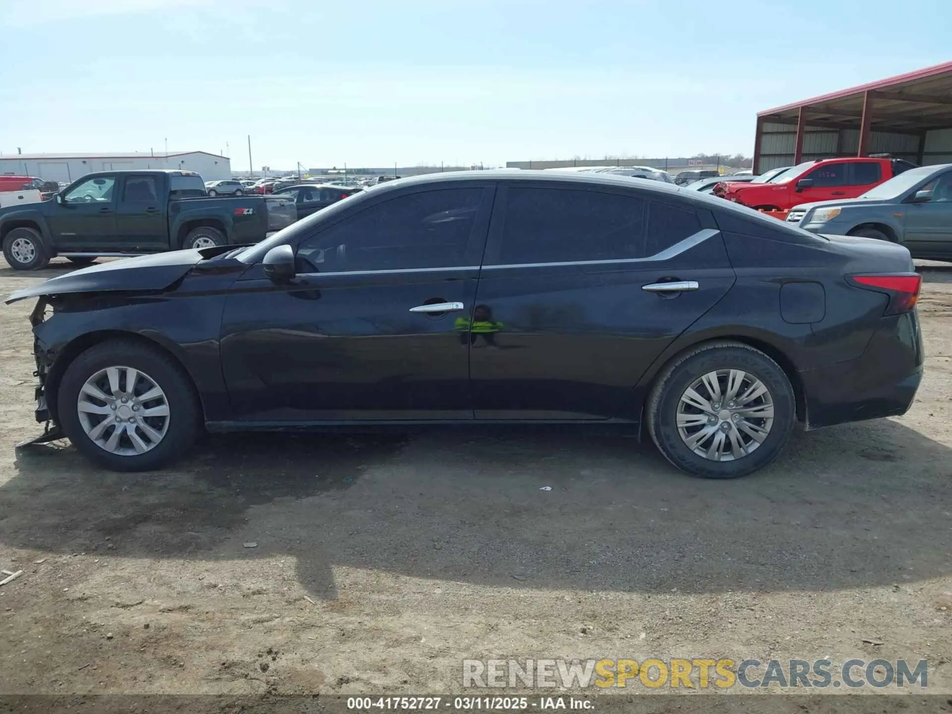 15 Photograph of a damaged car 1N4BL4BV9KC115350 NISSAN ALTIMA 2019