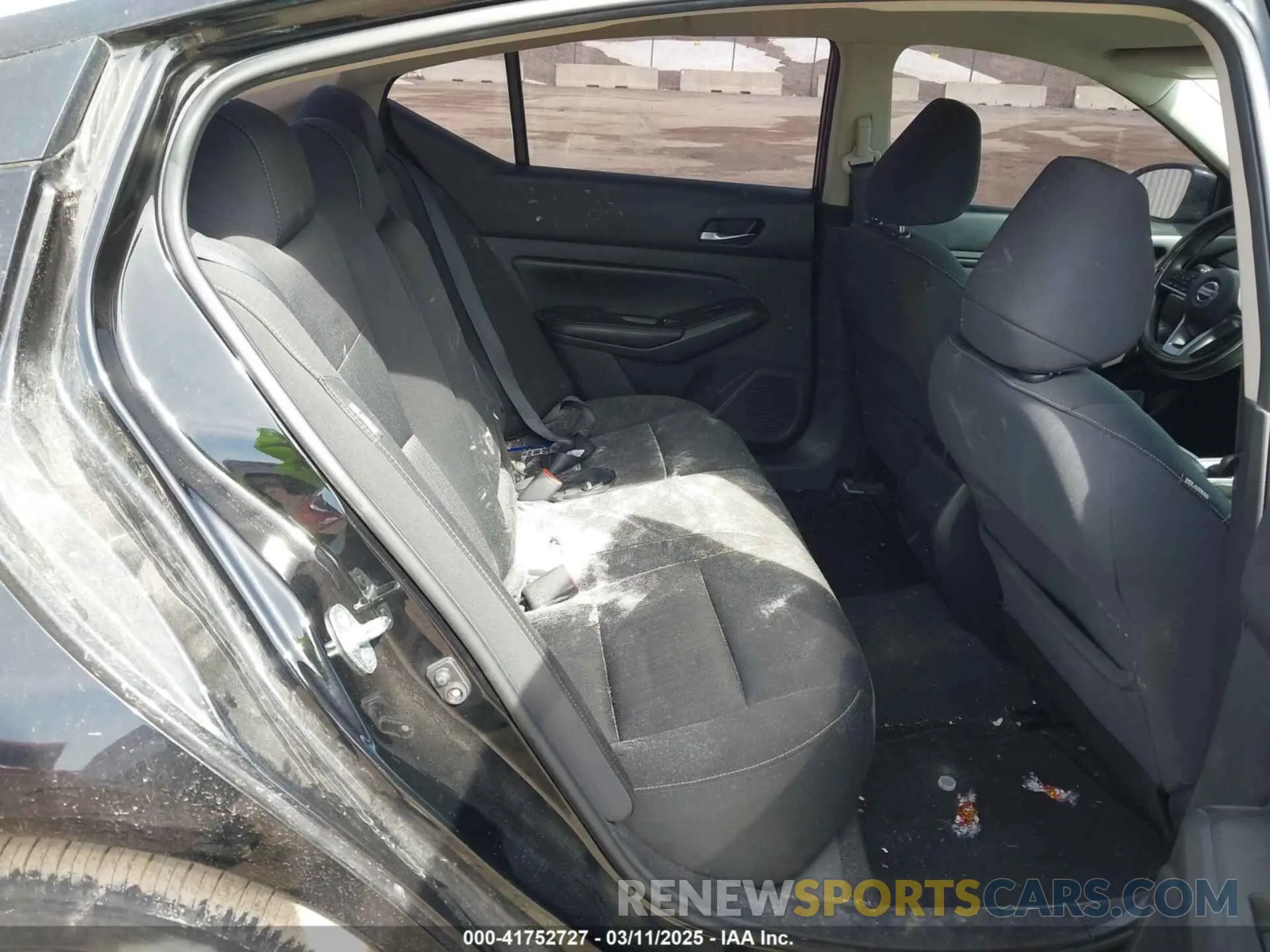 8 Photograph of a damaged car 1N4BL4BV9KC115350 NISSAN ALTIMA 2019