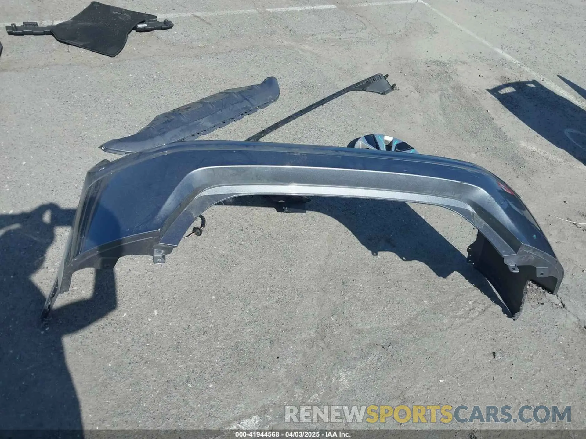 12 Photograph of a damaged car 1N4BL4BV9KC122962 NISSAN ALTIMA 2019