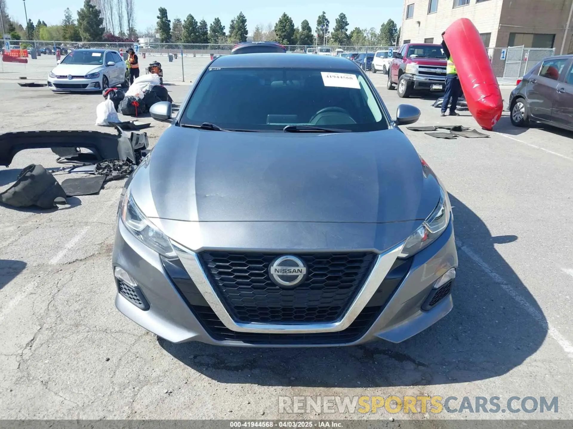 13 Photograph of a damaged car 1N4BL4BV9KC122962 NISSAN ALTIMA 2019