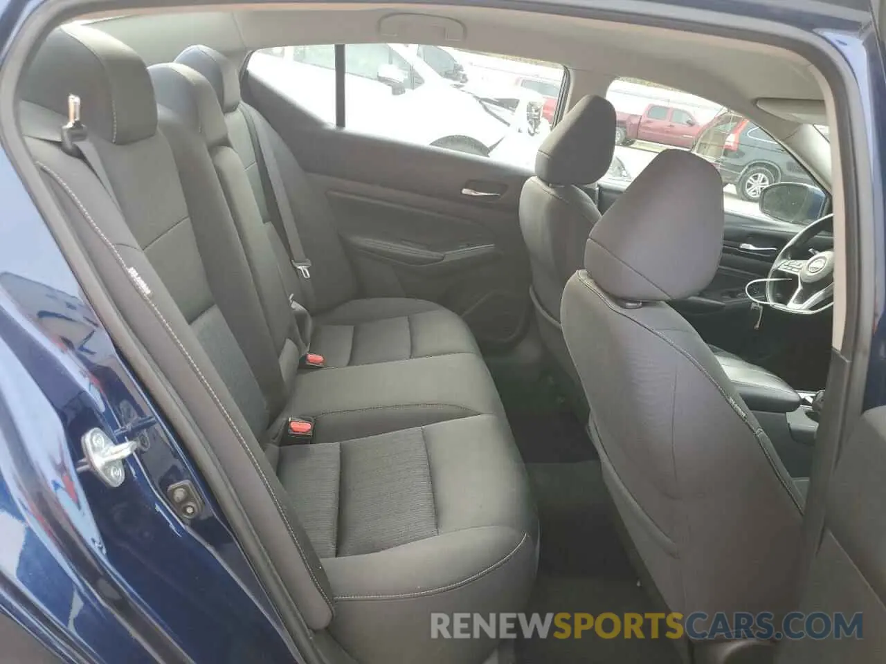 10 Photograph of a damaged car 1N4BL4BV9KC187620 NISSAN ALTIMA 2019
