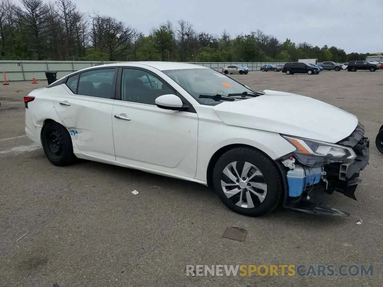 4 Photograph of a damaged car 1N4BL4BV9KC197094 NISSAN ALTIMA 2019