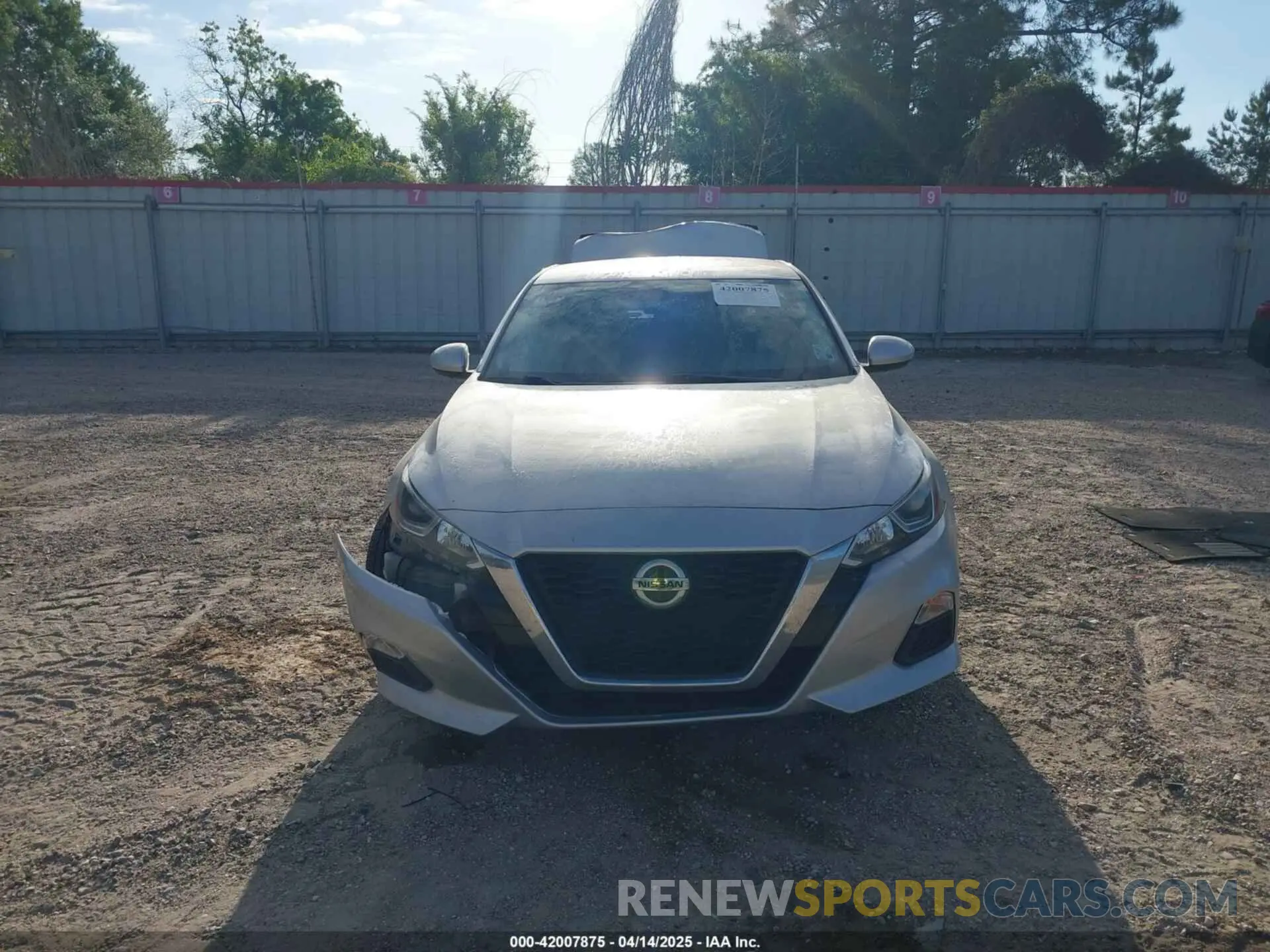 12 Photograph of a damaged car 1N4BL4BV9KC216789 NISSAN ALTIMA 2019