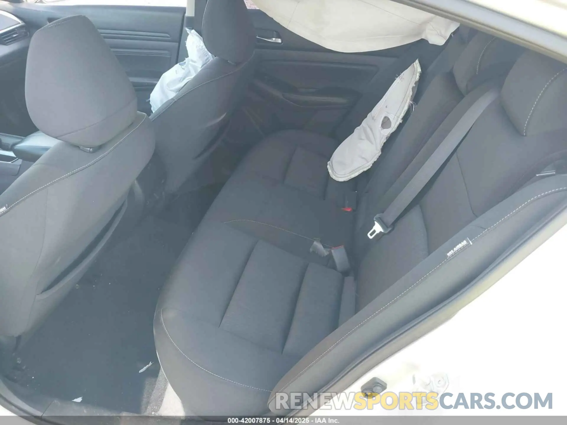 8 Photograph of a damaged car 1N4BL4BV9KC216789 NISSAN ALTIMA 2019