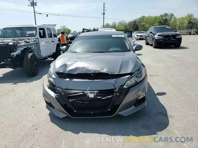 11 Photograph of a damaged car 1N4BL4BV9KC224133 NISSAN ALTIMA 2019
