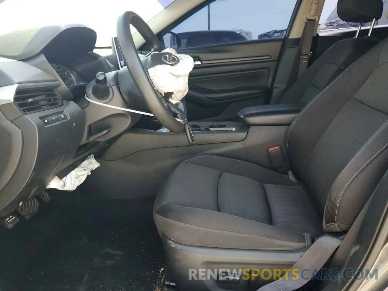 7 Photograph of a damaged car 1N4BL4BV9KC224133 NISSAN ALTIMA 2019